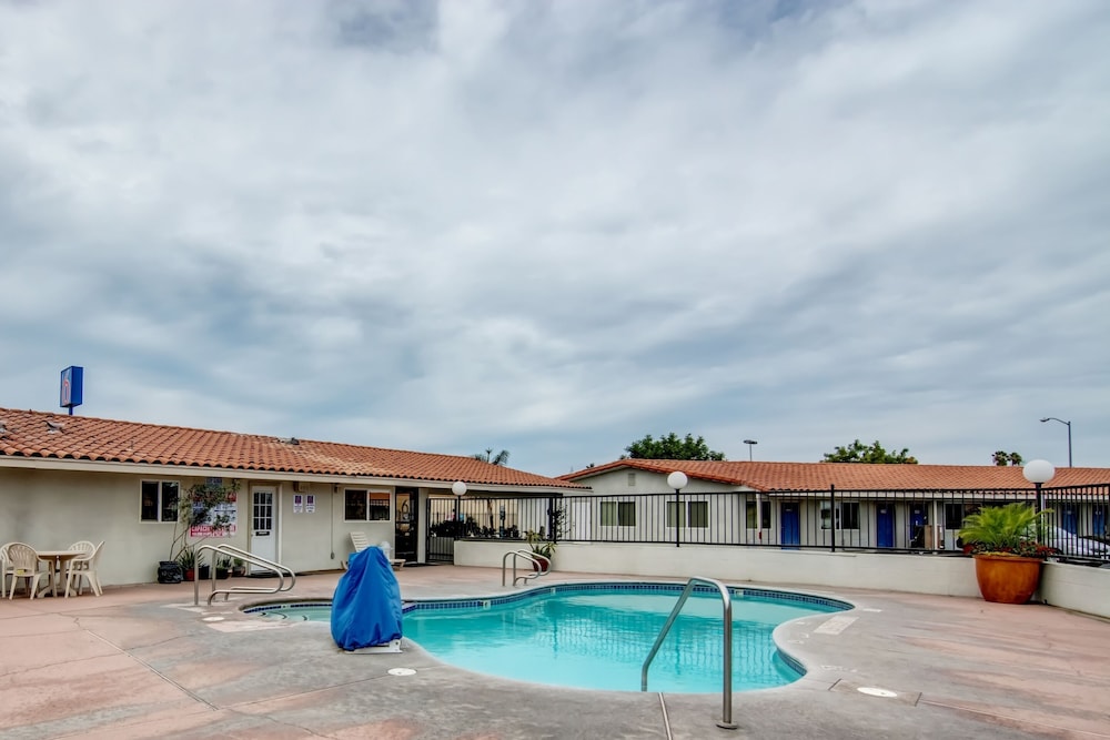 Motel 6 Manteca, CA