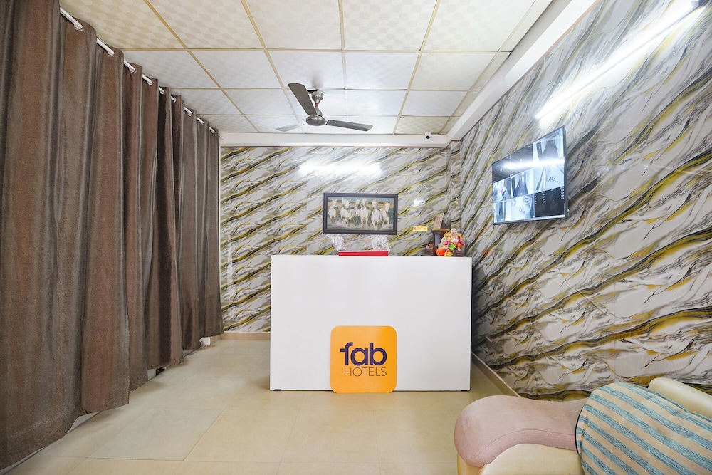 Fabhotel Dream Stay Inn
