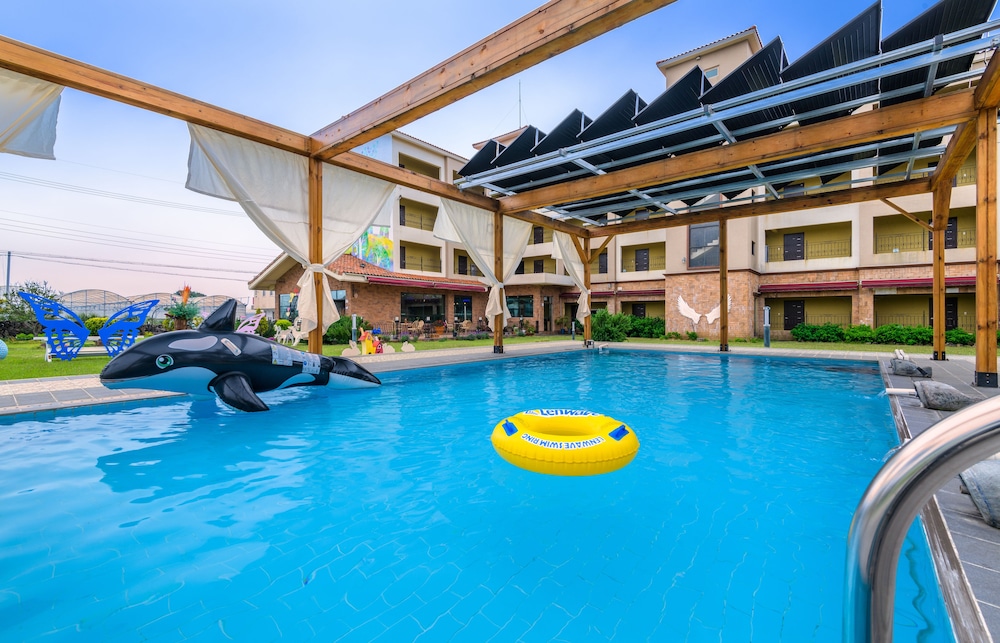 Famille Spa Resort