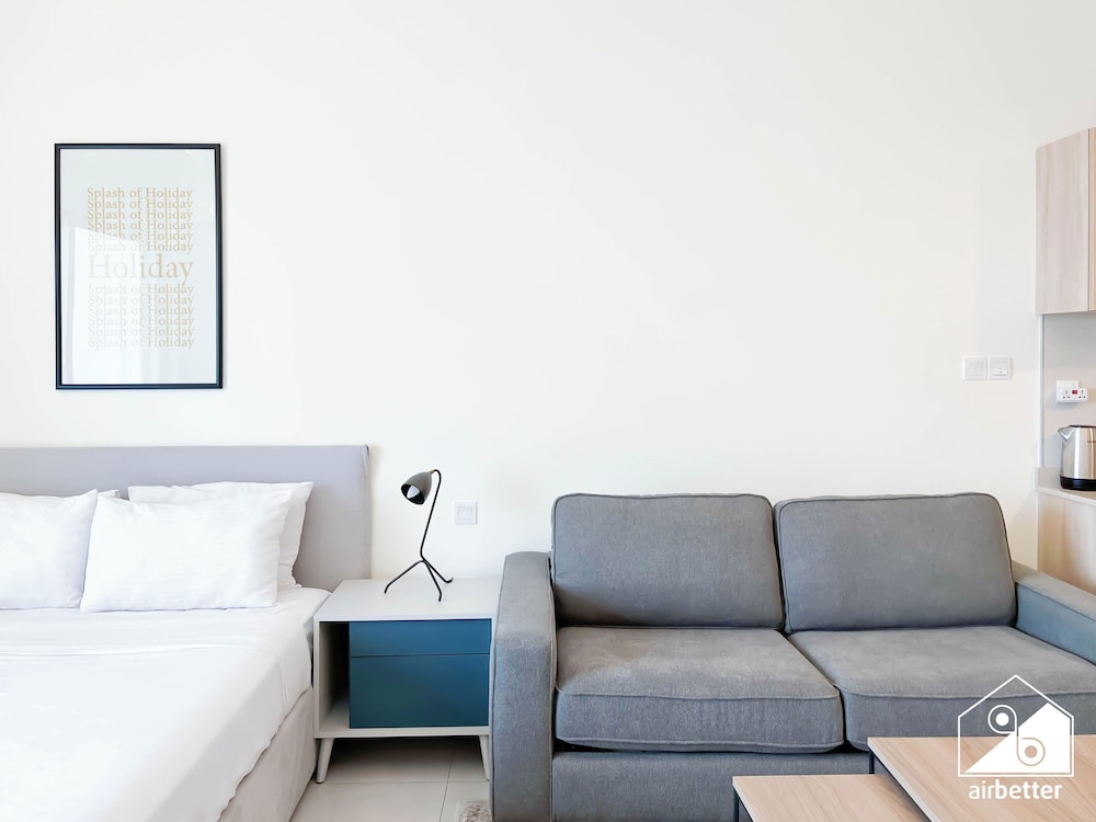 Gorgeous Studio With Balcony Business Bay