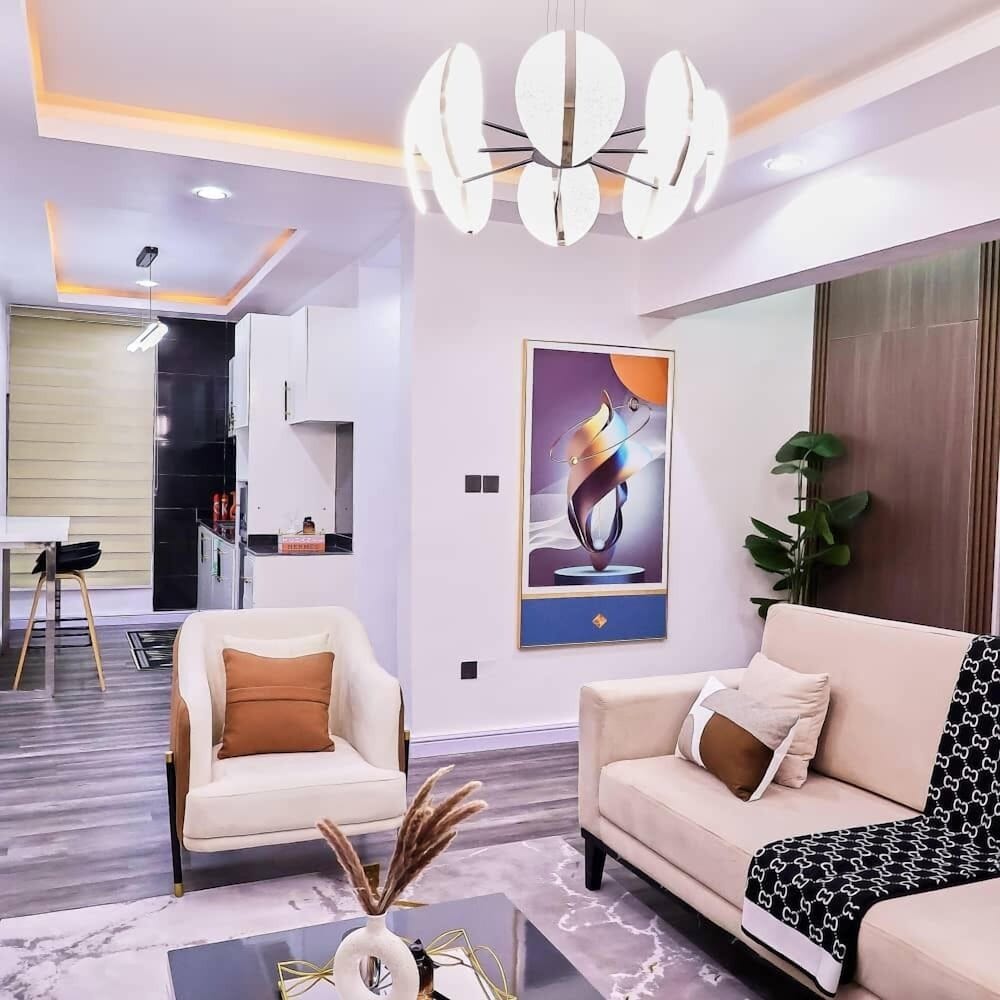 Purple Lavender Court Apartment