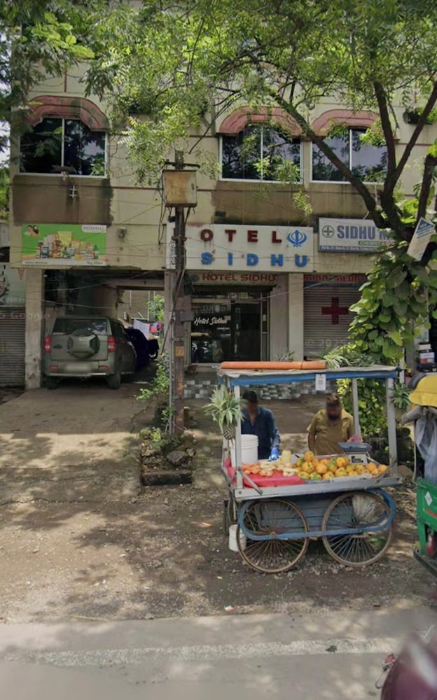 HOTEL SIDHU