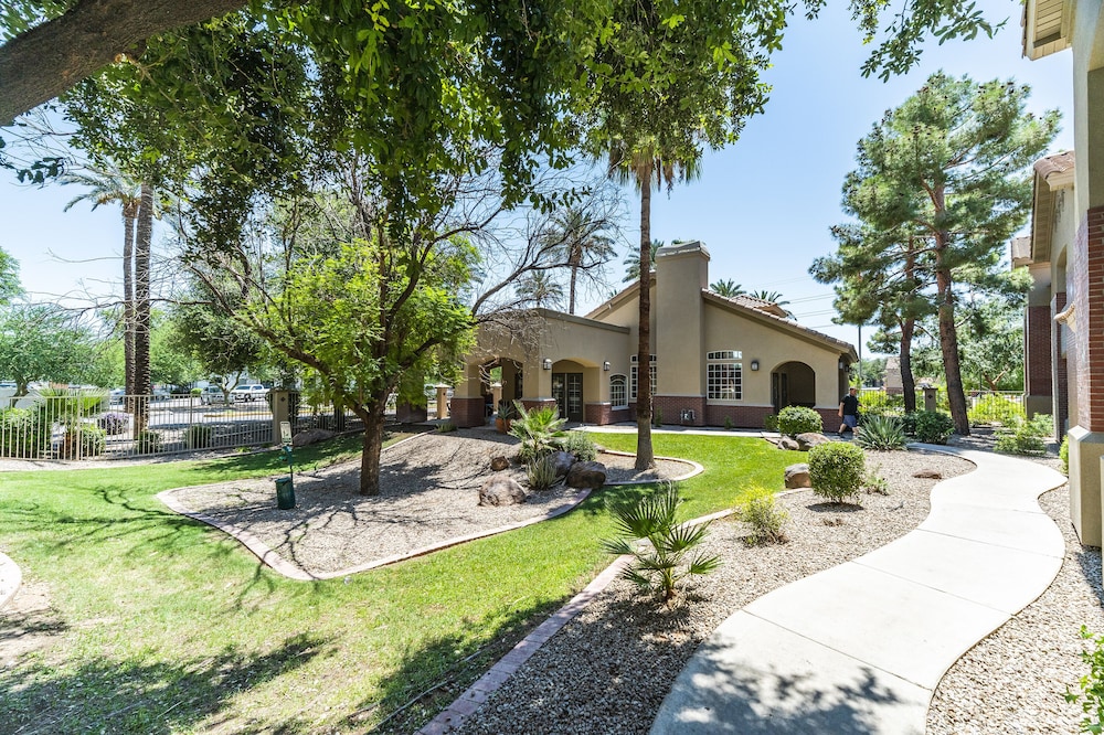 Metro Chandler Extended Stay