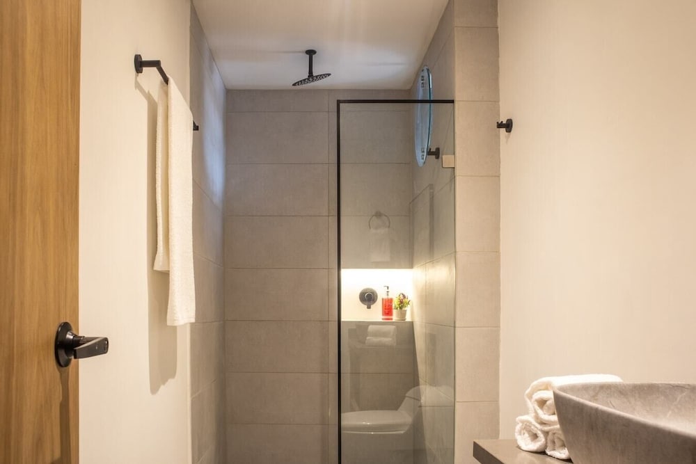 Stadio's Cozy Rosa Negra Suite