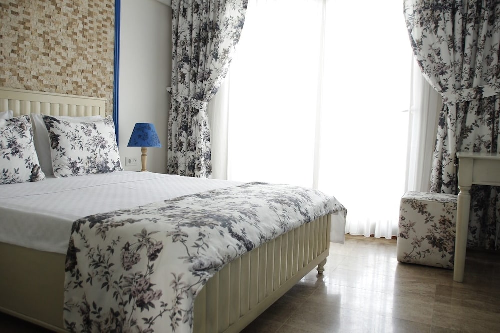 Cunda Paradise Otel - Image 21