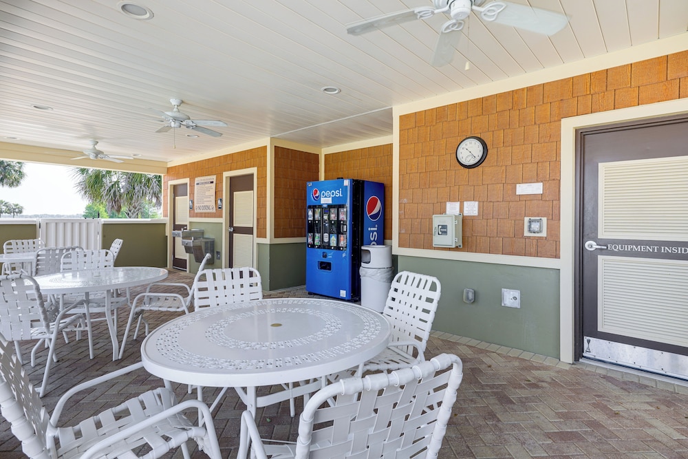 Village of Collier Retreat w/ Golf Cart & Lanai!