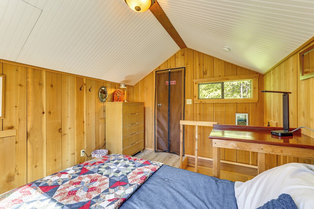Cabin on 5 Acres in Port Angeles w/ Fire Pit! view 3