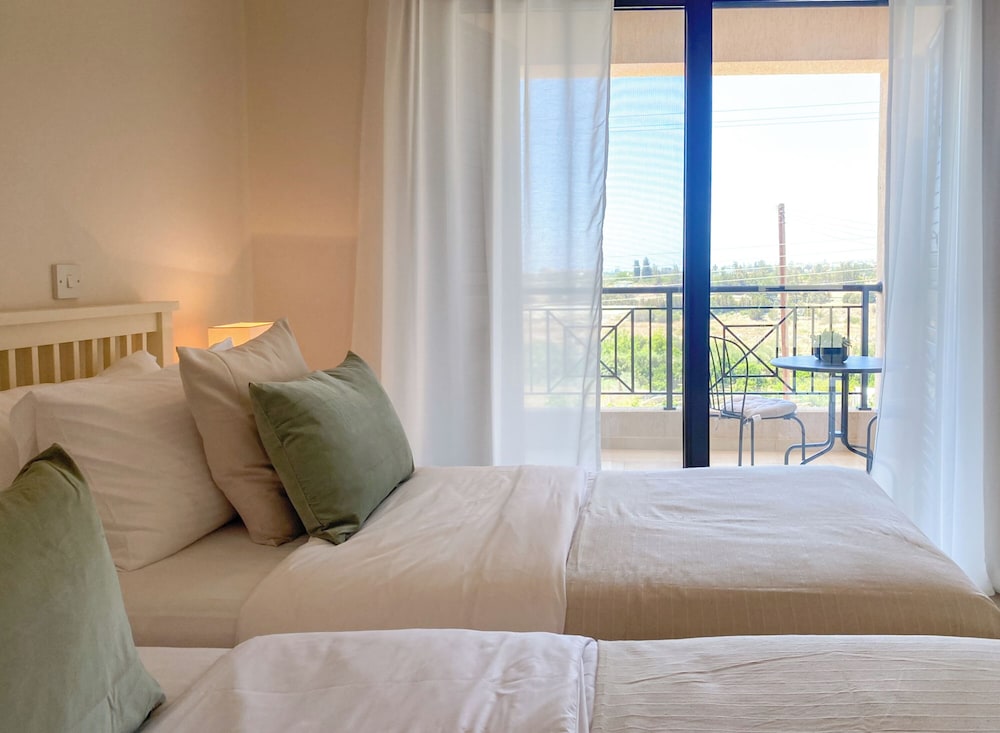 Phaedrus Living Luxury Villa Erimi