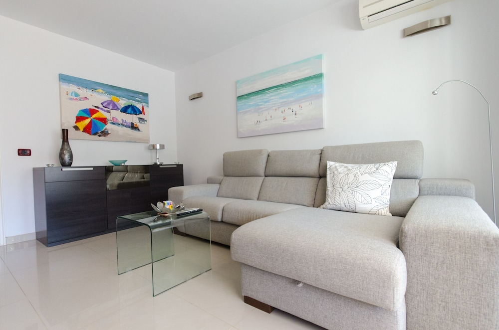Holiday Apartment Domenico Near the San Agustin Beach photo 3