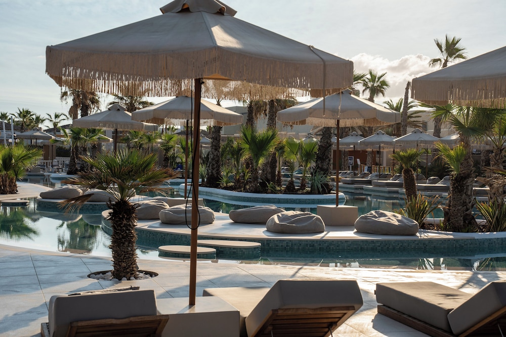 Stella Blue Seaside Resort 8