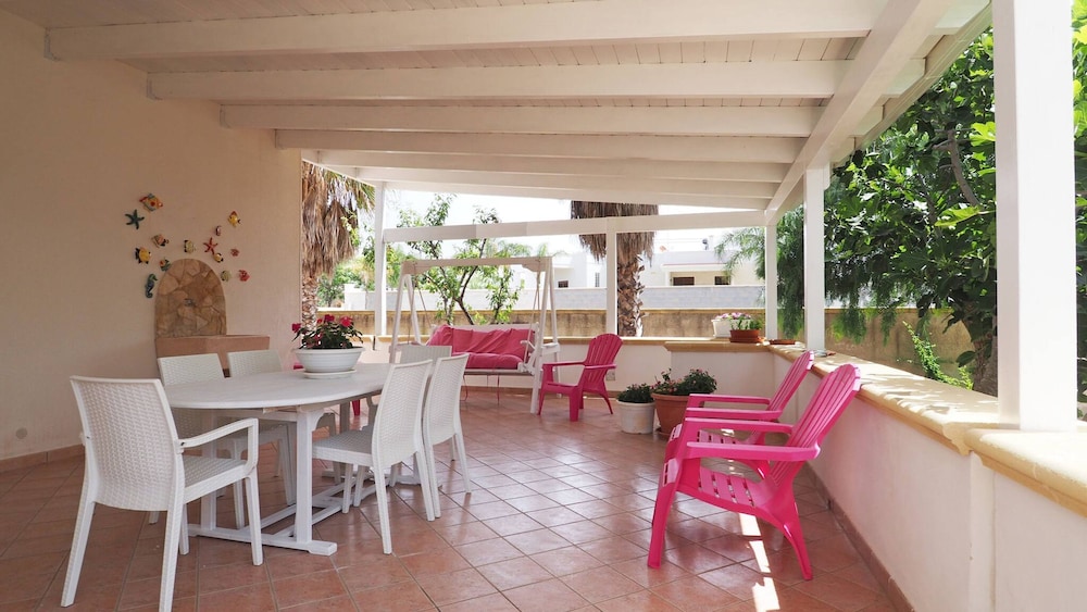 Villa Bellavista 8 Guests 3 Bedrooms by the sea