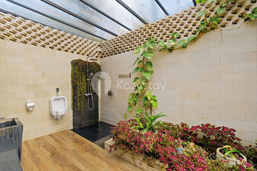 Griya Keraton Villa by Kozystay - Dago