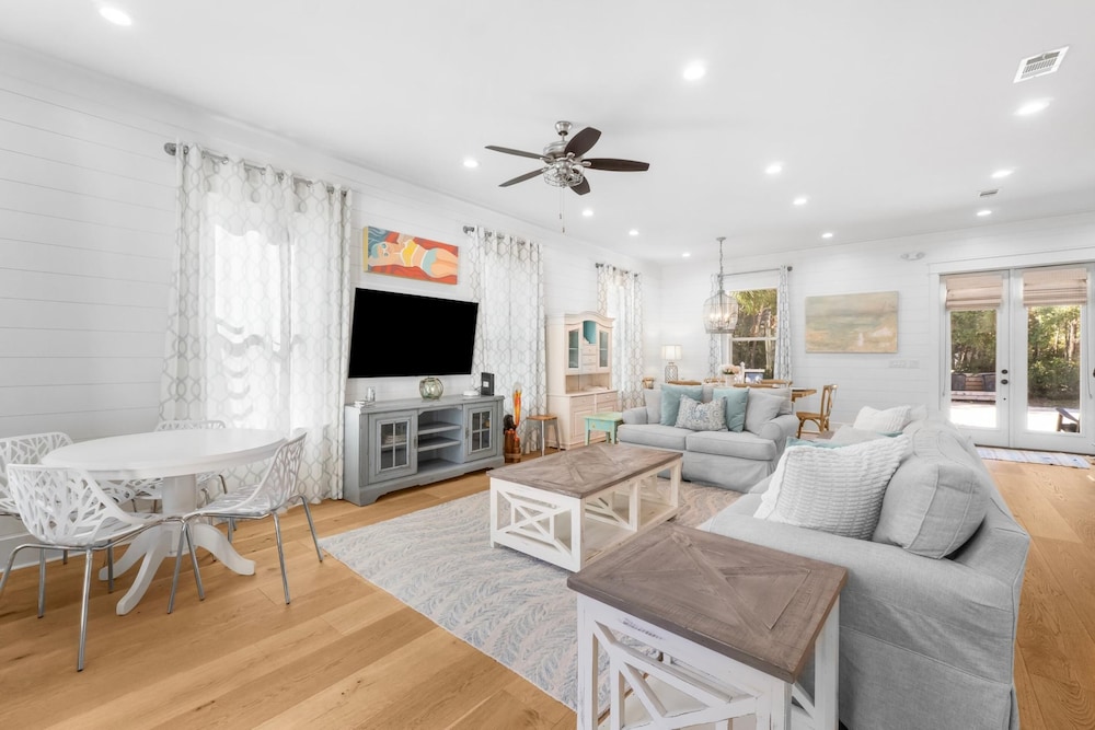 30A Beach House - Under the Palms