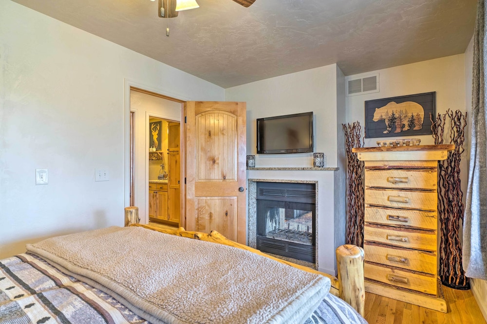 Mountain Paradise w/ Grill, Wifi & Stunning Views! view 4