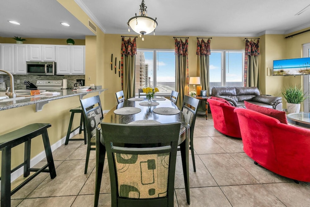 Grandview East 1401