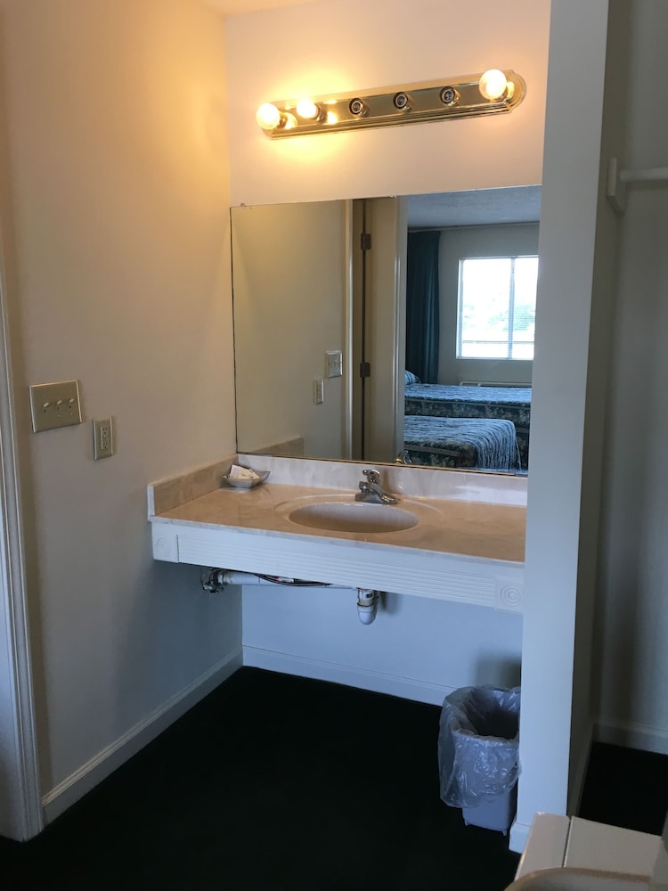 McCaig Motel