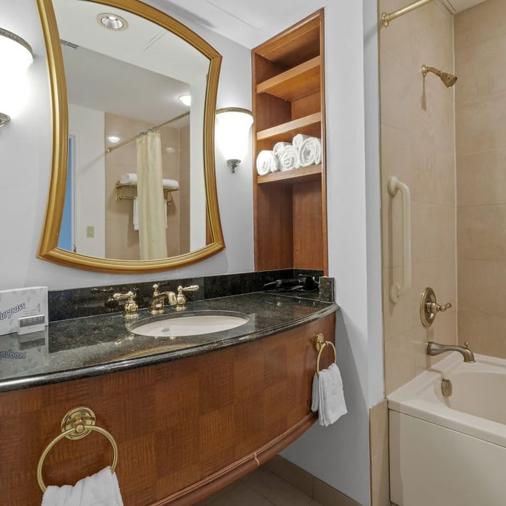 Boardwalk Cozysuites Condo w Kitchen 33 - Property Image 19