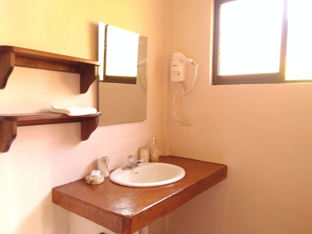 LUMARA LODGE