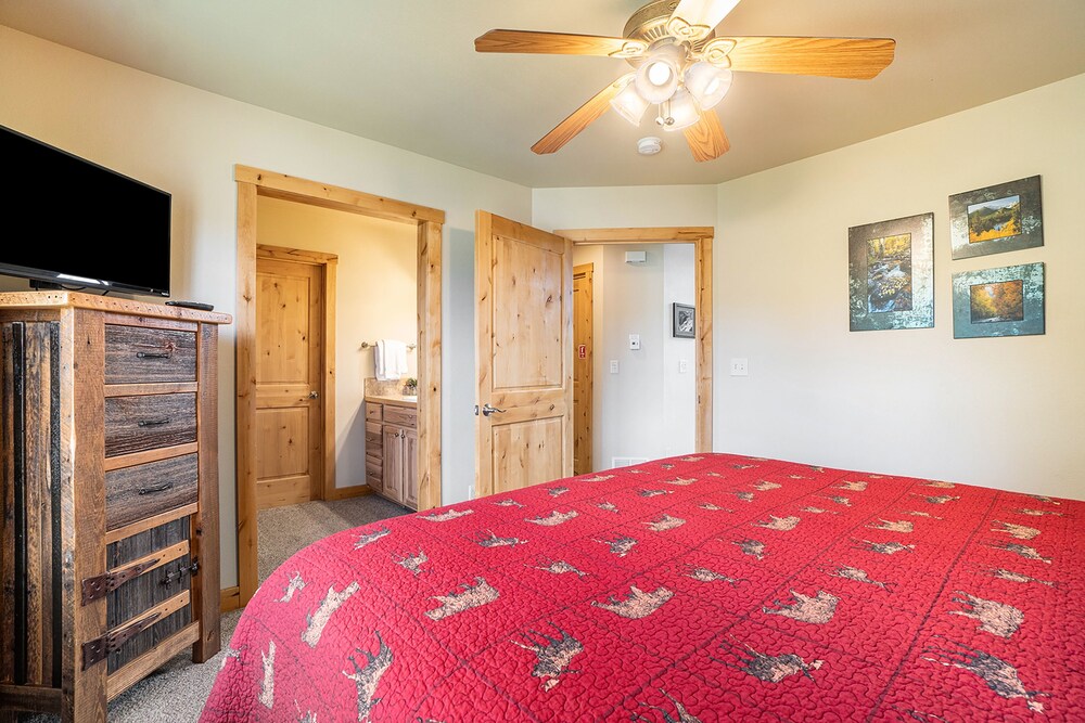 Cozy Solitude Cabins - Estes Park CO