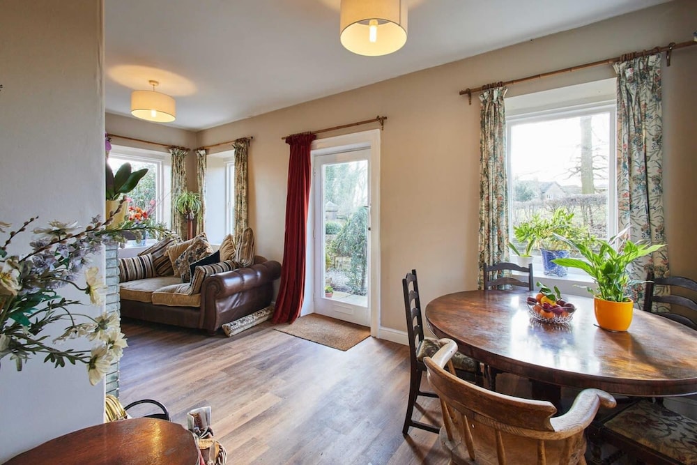 Host Stay Haigh Lodge view 5