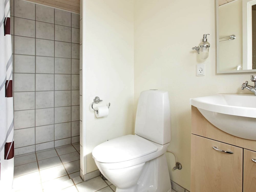 6 Person Holiday Home in Blavand