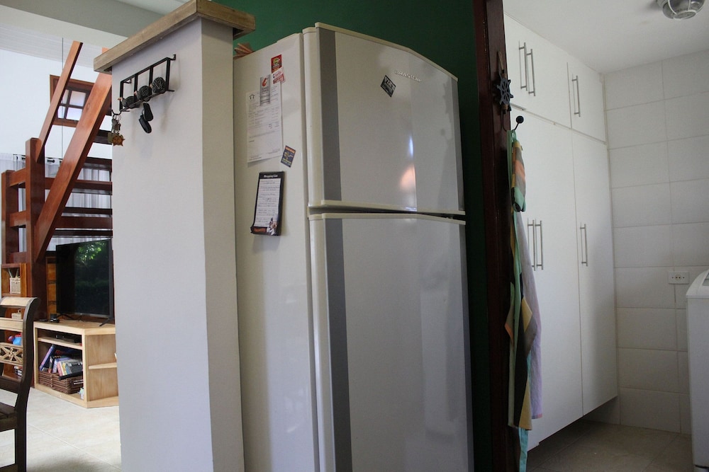 Bz10 Casa 4 suítes em condomínio clube