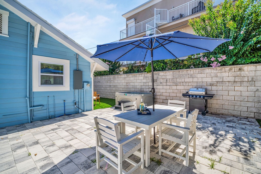 New Sweet Beach Nook Hot Tub Ocean Vibes