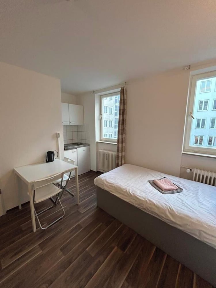 2-Rent Group Hostel Apartments SEN14