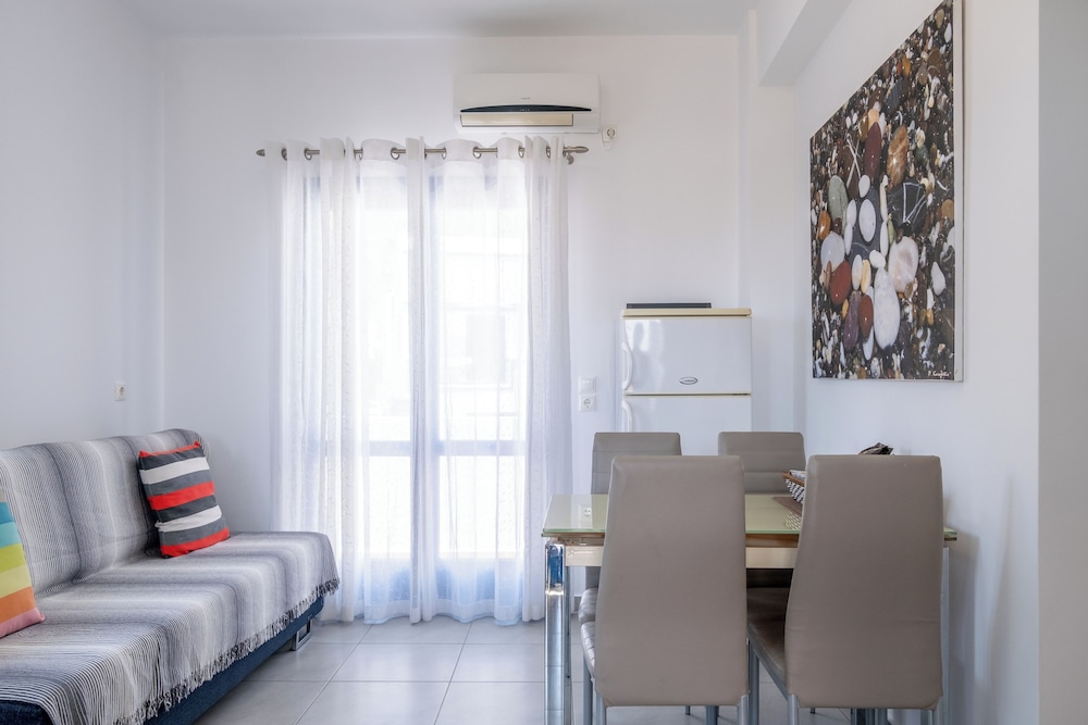 ADELPHI APARTMENTS