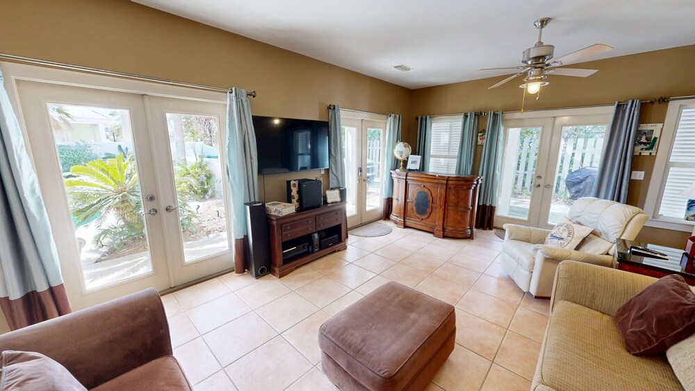 1 Cozy Cove 3 Bedroom Home