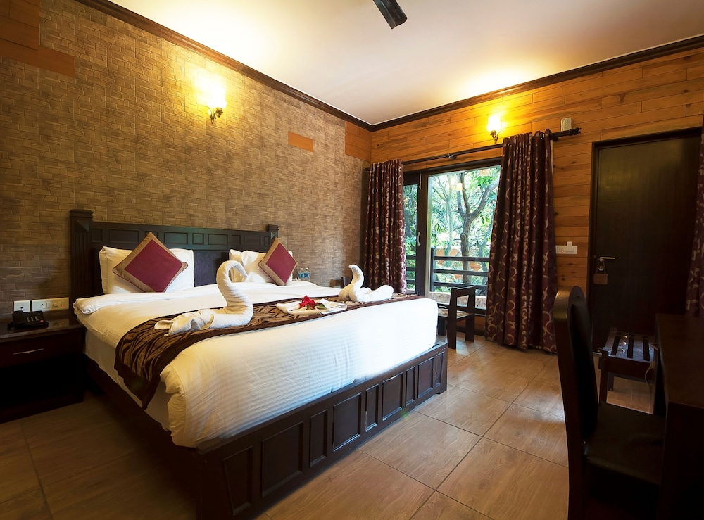 Tuskar's Riverside Resort