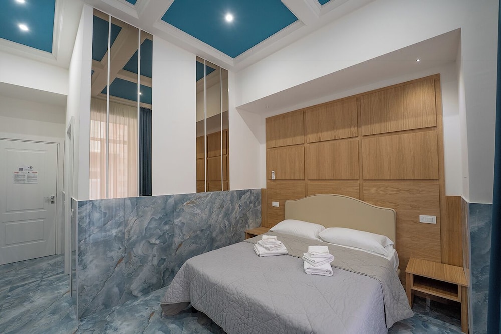 H. G. Boutique Toledo Napoli Centro by ClaPa Group Dislocated Hospitality