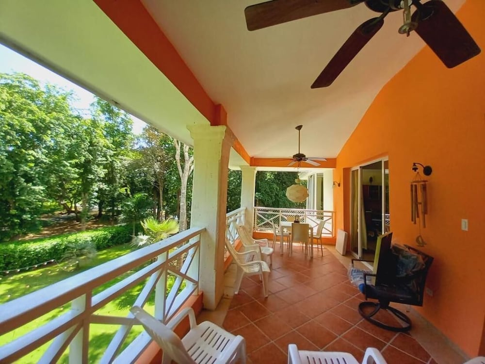 Las Brisas, Juan Dolio, 3br, 2 Pools, Jacuzzi, Beach, Golf, 7 Sleeps