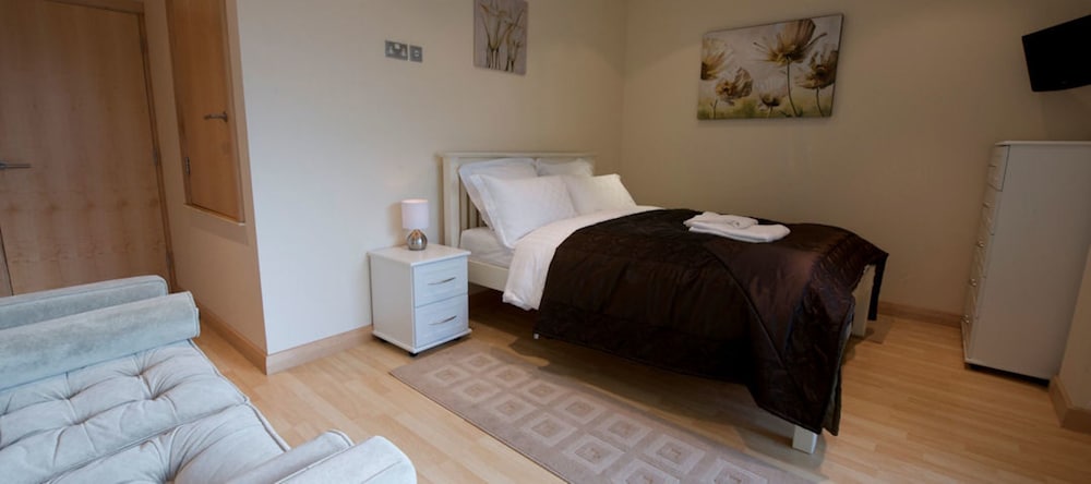 Dreamhouse Manchester Deansgate view 3