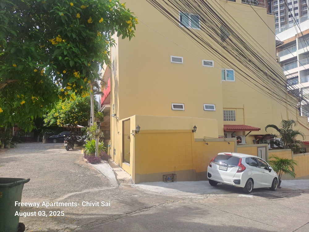 Spacious 65sqm Luxury Loft Studio Type Apartment 101b