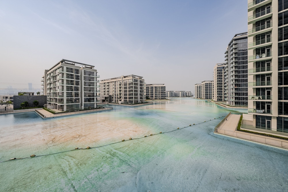 Residence 11 203 in Dubai
