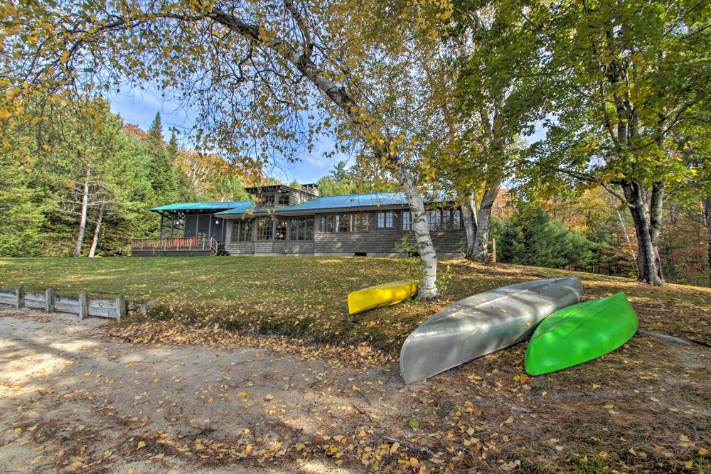 Lakefront Escape w/ Deck & Kayaks in Lovell!