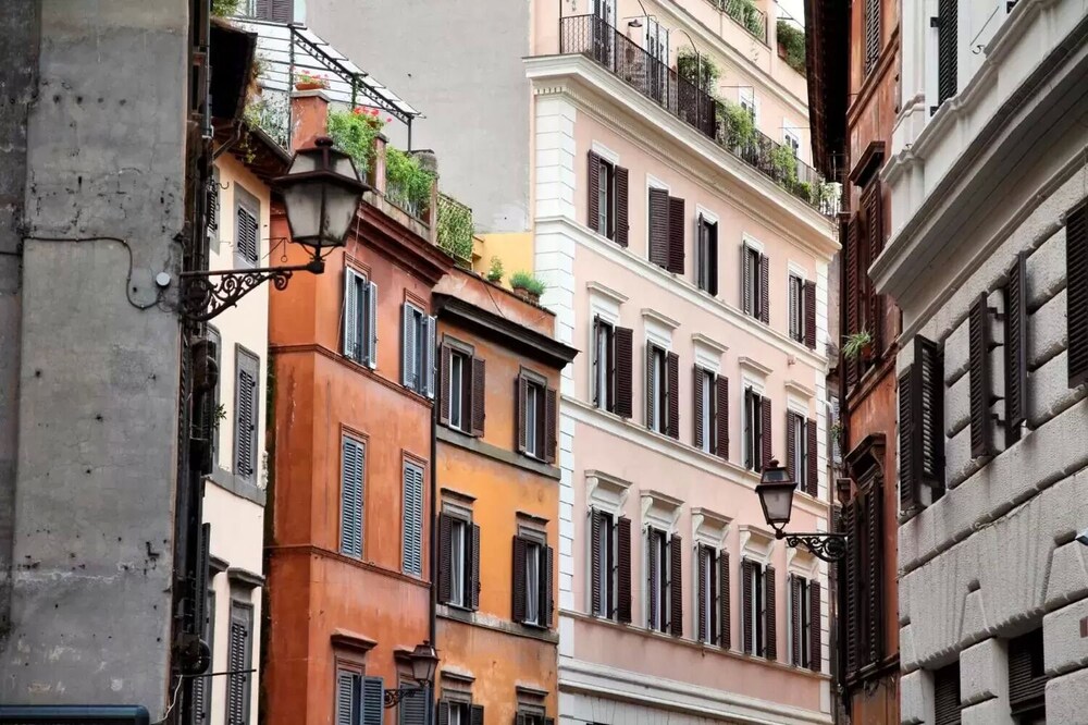 Rental in Rome Bernini