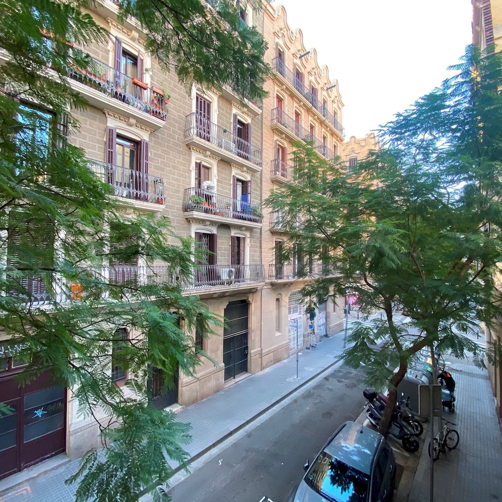 Cosy Urban Oasis 1BD in Poble Sec By Myrentalhost