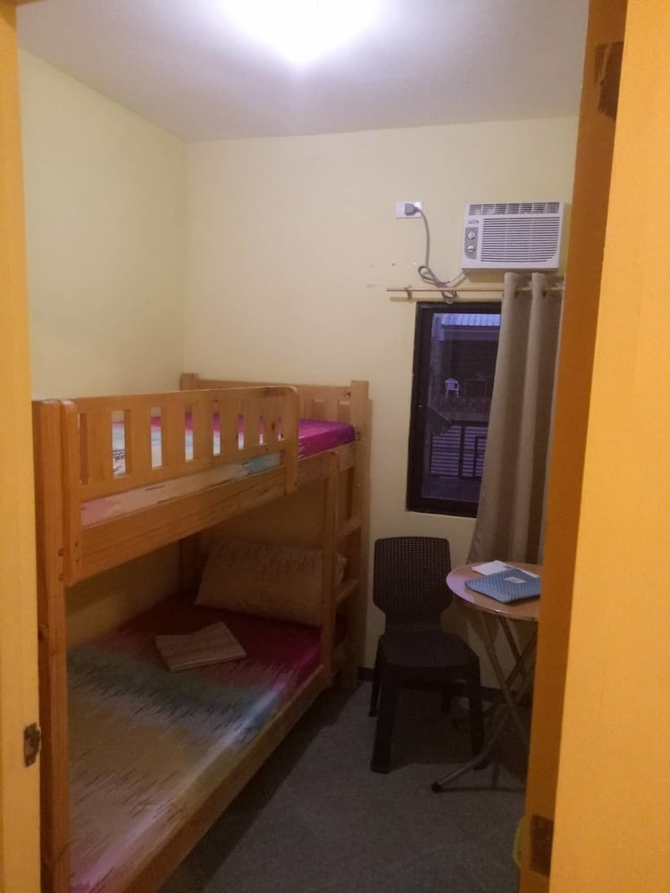 Despacito Rooms near Airport