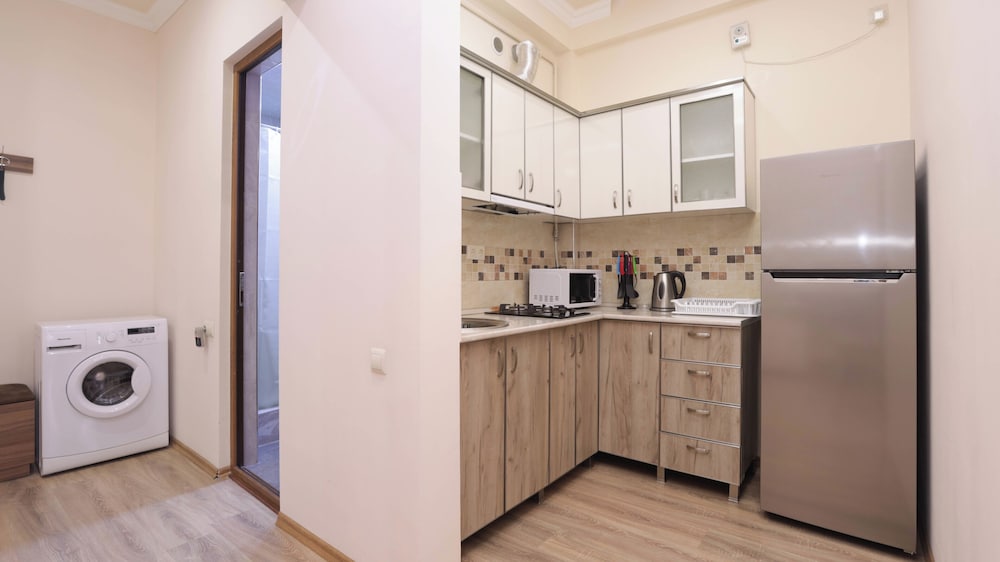 Stay Inn on Yekmalyan St