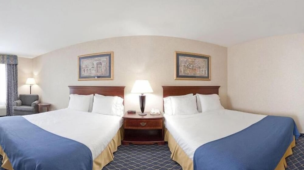 Farmington Vacations - Holiday Inn Express Suites Farmington, an IHG Hotel - Property Image 59