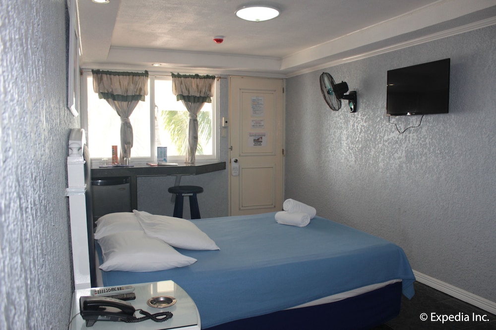 Blue Rock Beach Resort