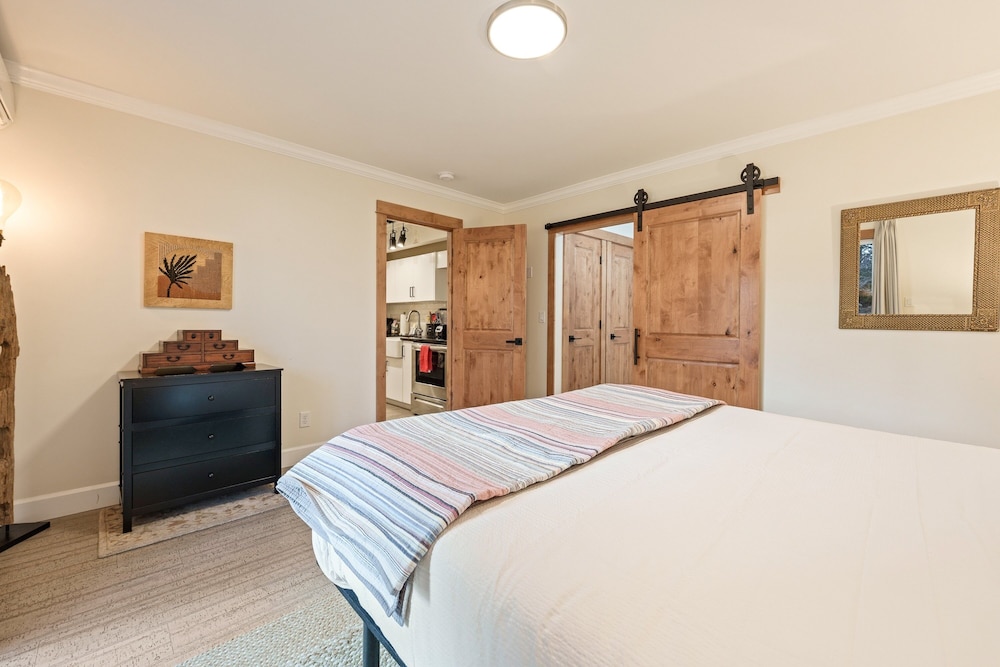 1565 Nw Wall St 128/129 1 Bedroom Condo