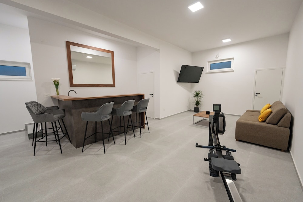 Villa Cataleya with private heated pool