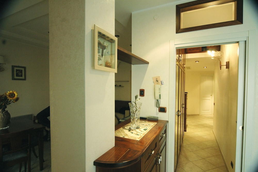 Roma Chic House - Luxury Apartment 1 People for Business Studio