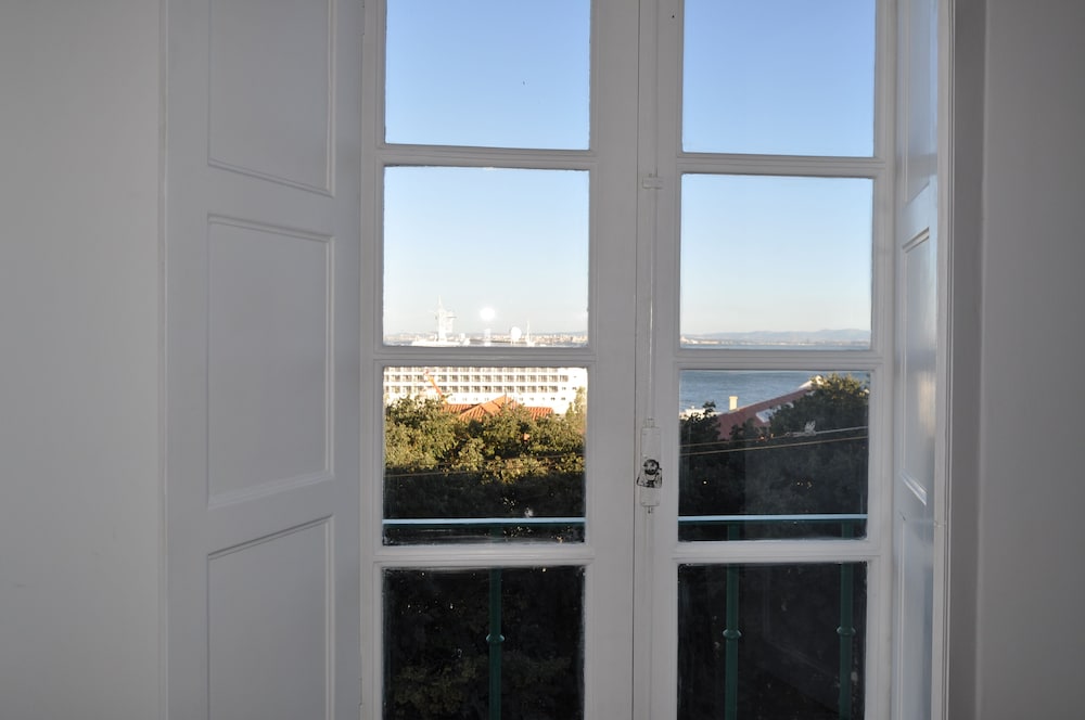 Xavier - Alfama River View by Team4You