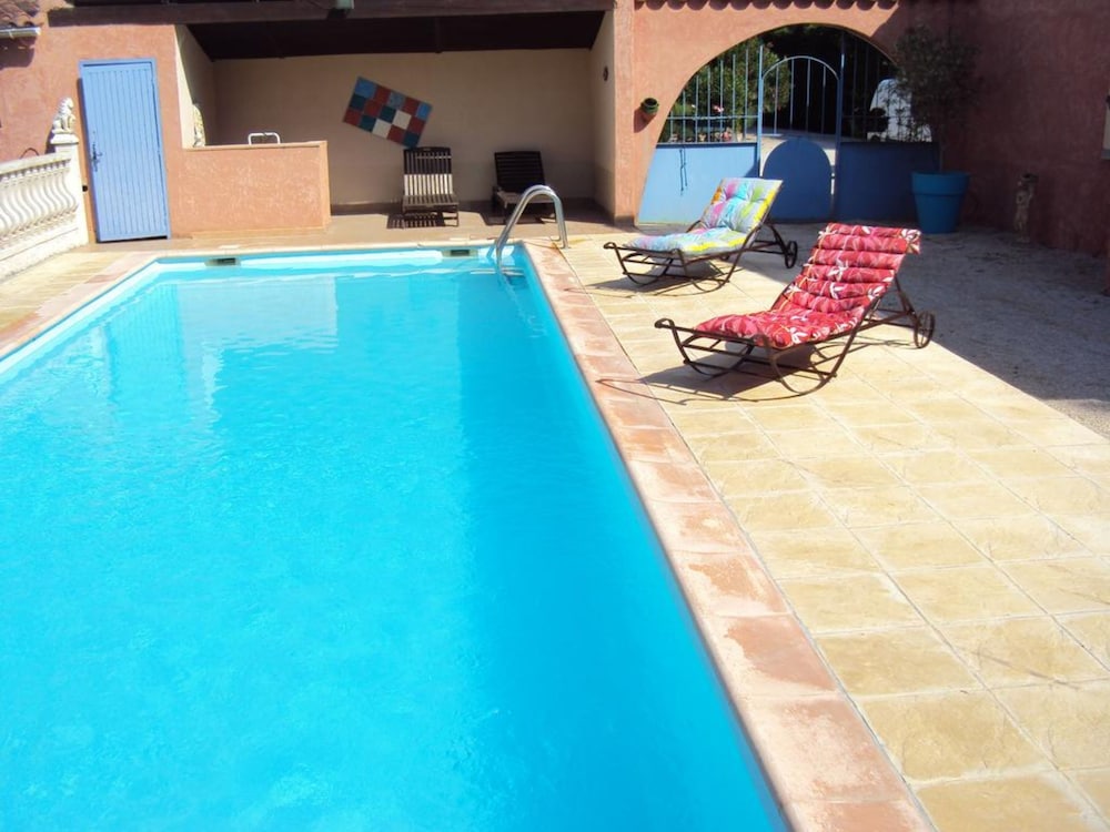 Photo 7