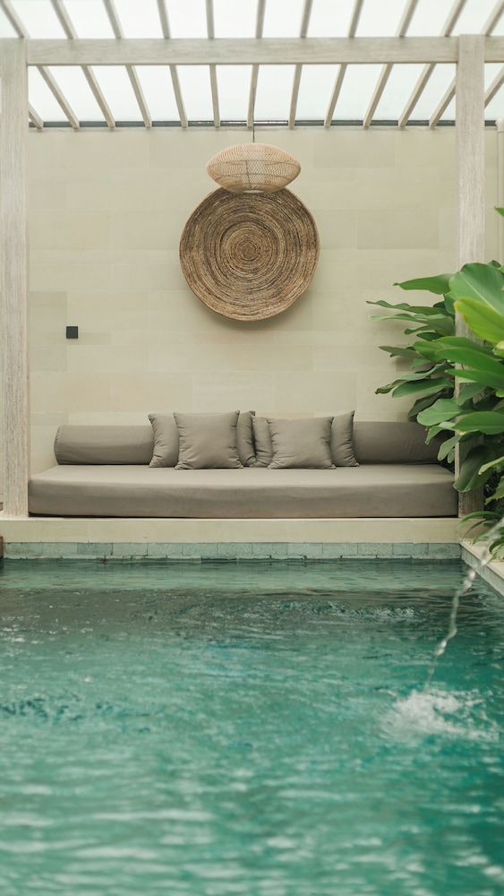 Deneva Villa by Betterplace