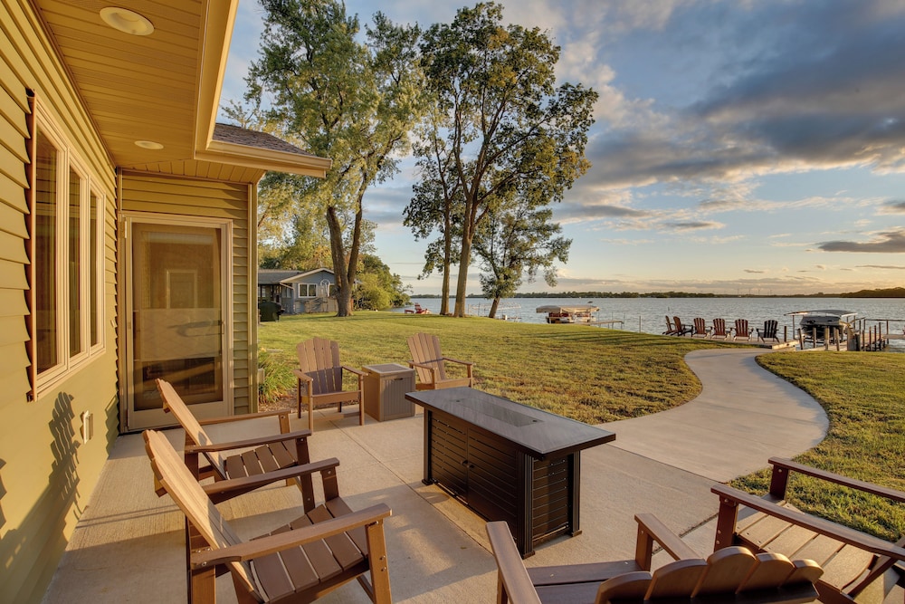 Dog-friendly! Silver Lake Escape Near Boat Ramp